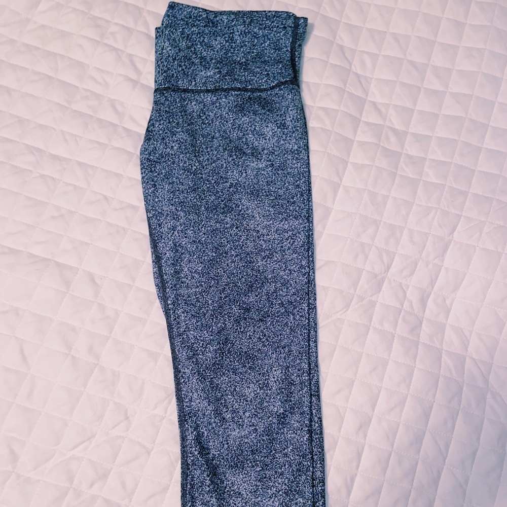 Lululemon Wunder Under 23”- B+W Pattern - image 2